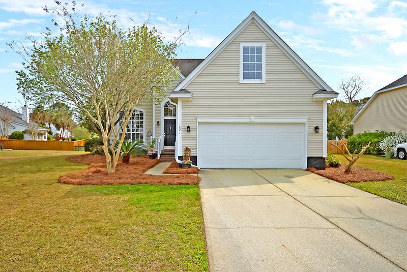 1821 N Smokerise Way, Mount Pleasant, SC 29466
