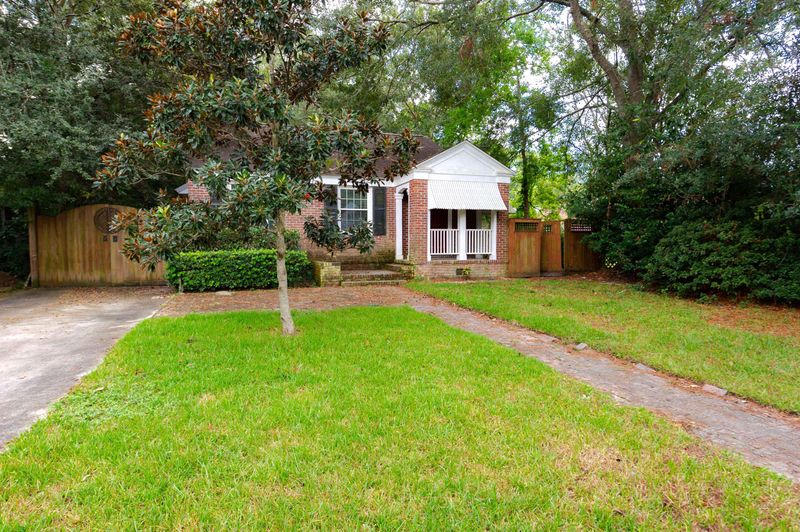 5 Colleton Dr, Charleston, SC 29407