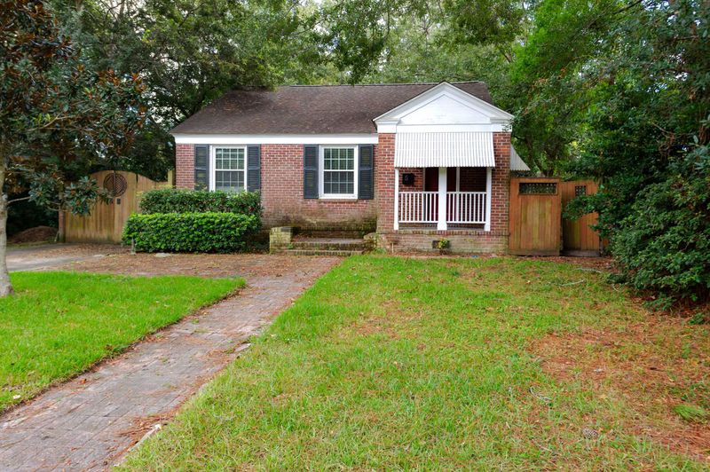 5 Colleton Dr, Charleston, SC 29407