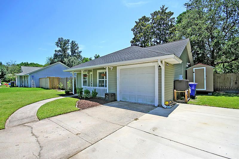 1176 Shoreham Rd, Charleston, SC 29412