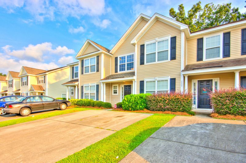 2431 Scholar Ln, North Charleston, SC 29406