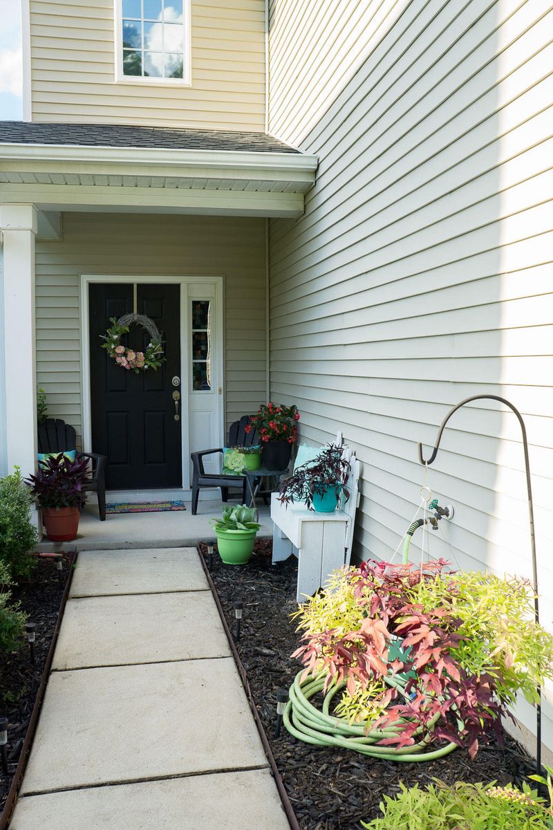 246 Killarney Trl, Moncks Corner, SC 29461