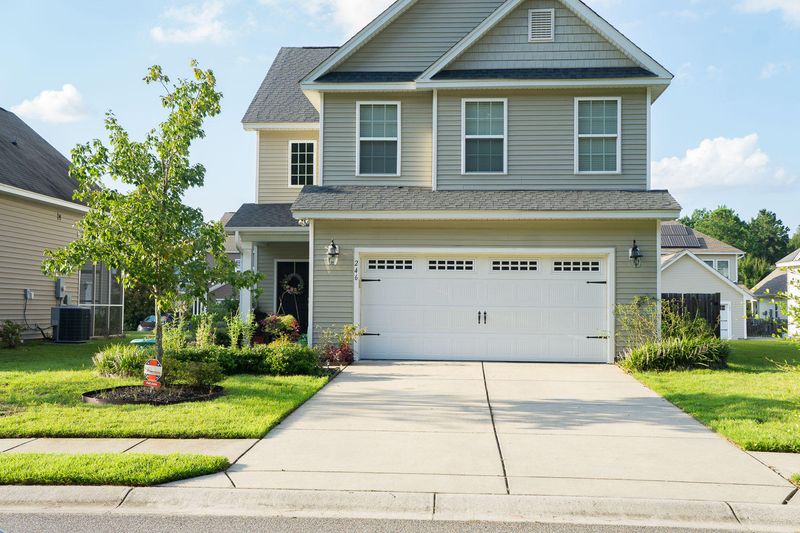 246 Killarney Trl, Moncks Corner, SC 29461