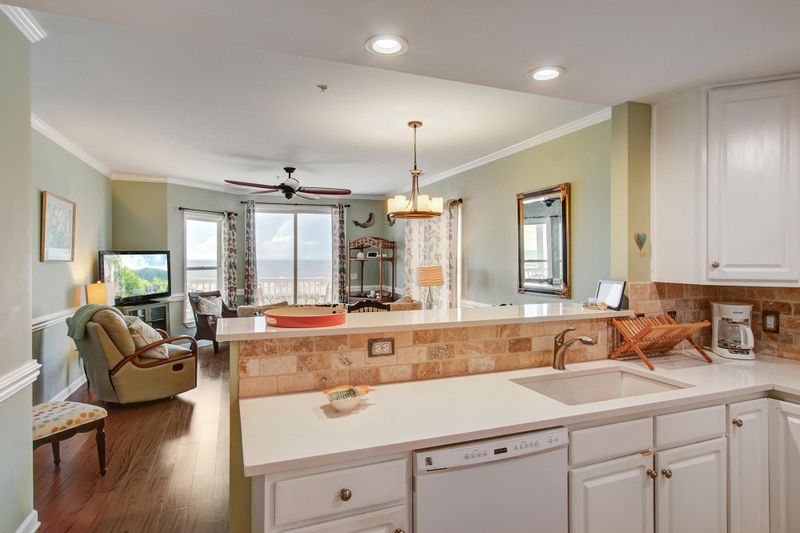 117 E Arctic Ave #102, Folly Beach, SC 29439