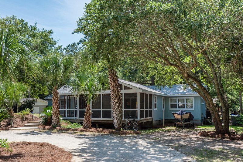 29 24th Ave, Isle Of Palms, SC 29451