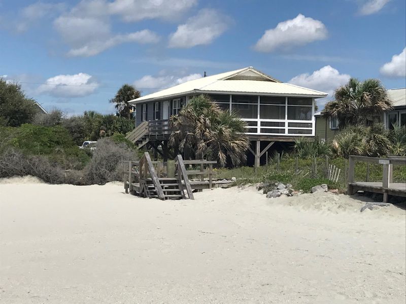 1717 E Ashley Ave, Folly Beach, SC 29439