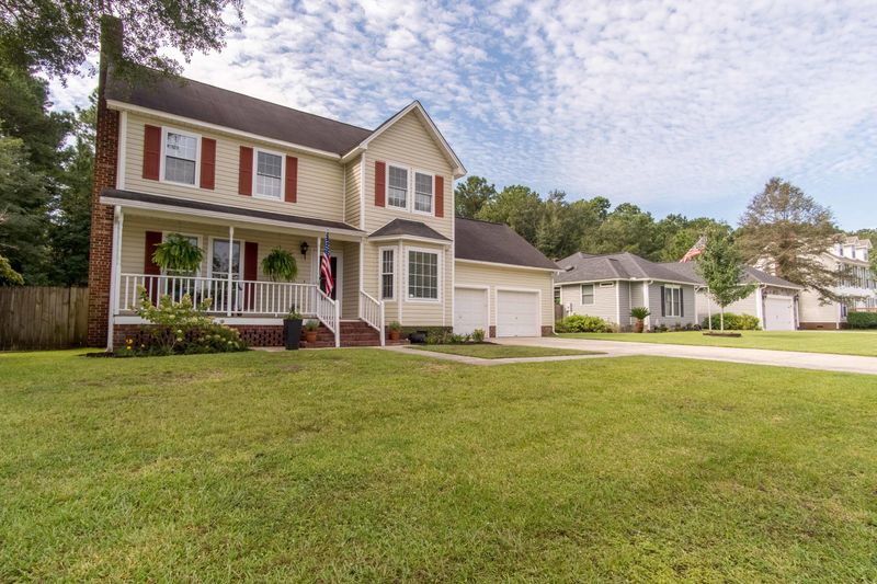 202 Trestlewood Dr, Summerville, SC 29486