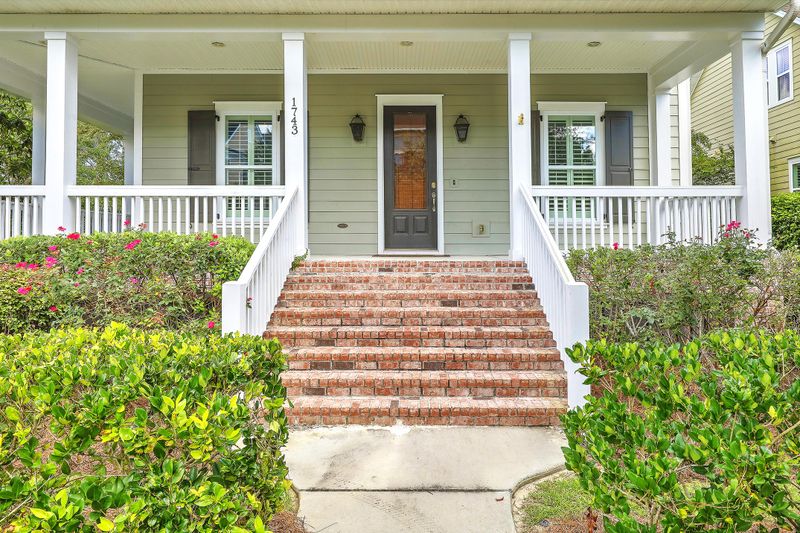 1743 Pierce St, Charleston, SC 29492