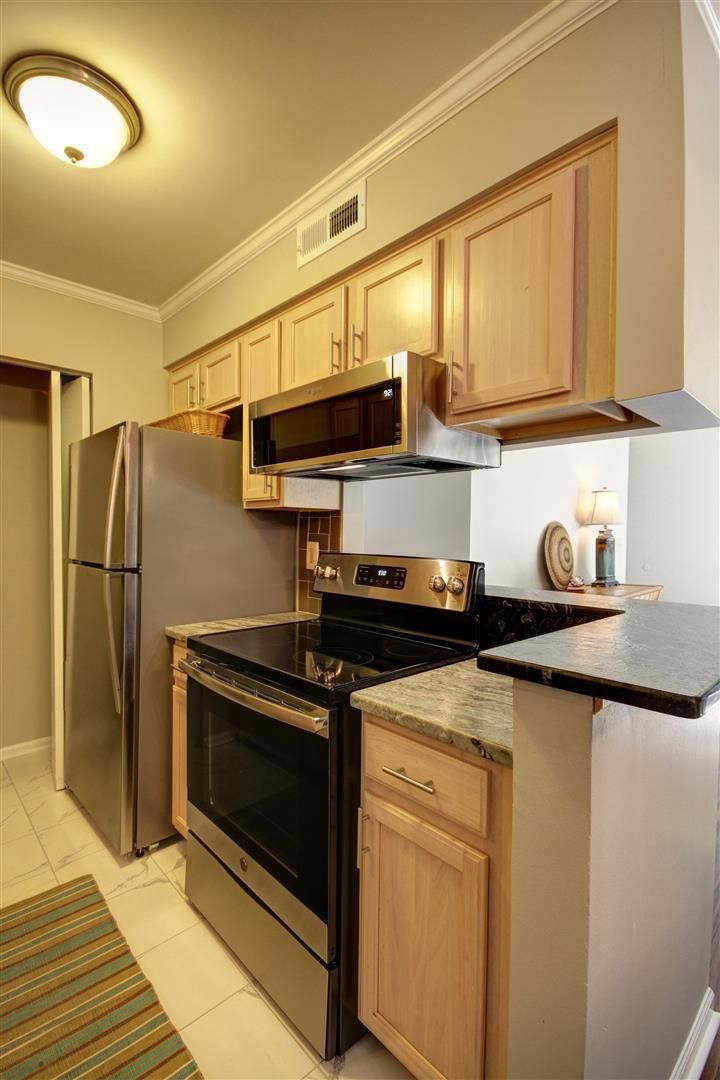 337 W Coleman Blvd #D, Mount Pleasant, SC 29464