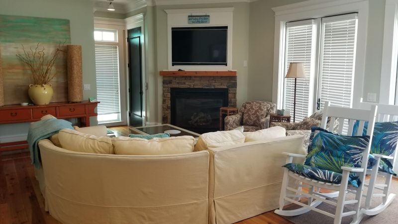 1707 B E Ashley Ave Dr, Folly Beach, SC 29439
