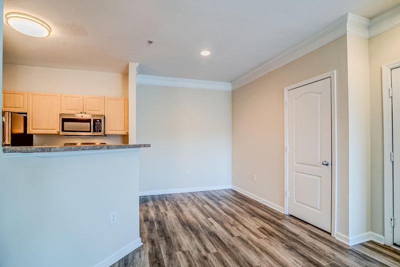 1300 Park West Blvd #121, Mount Pleasant, SC 29466