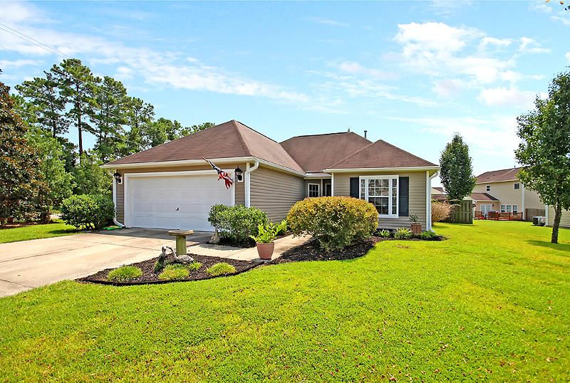 1402 Rock Dove Ln, Hanahan, SC 29410
