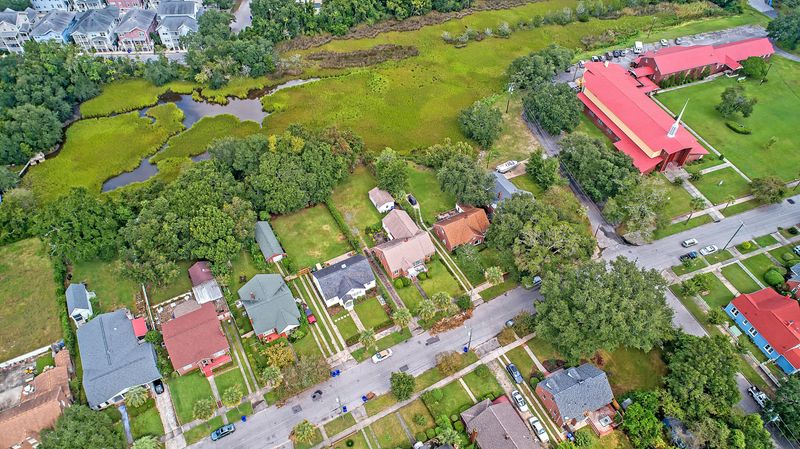 98 Gordon St, Charleston, SC 29403