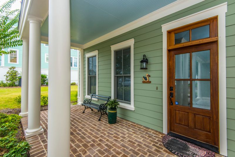 1332 Penshell Pl, Mount Pleasant, SC 29464