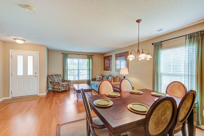 128 Waterbrook Dr, Goose Creek, SC 29445
