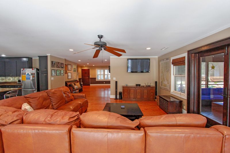 29 26th Ave, Isle Of Palms, SC 29451