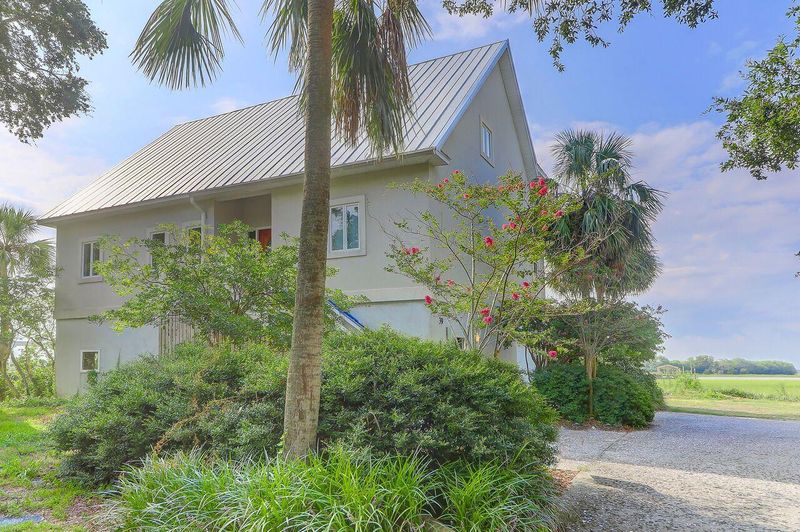 39 21st Ave, Isle Of Palms, SC 29451