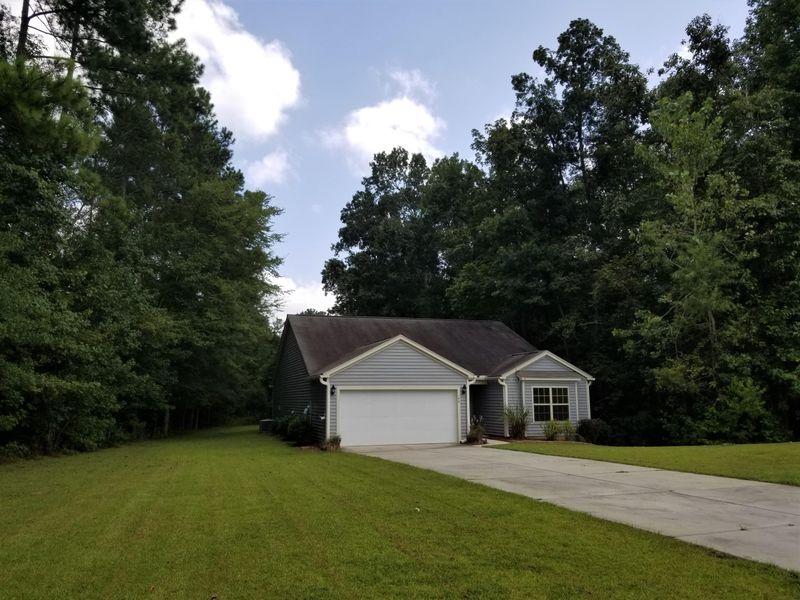 146 Farm Quarters Dr, Goose Creek, SC 29445