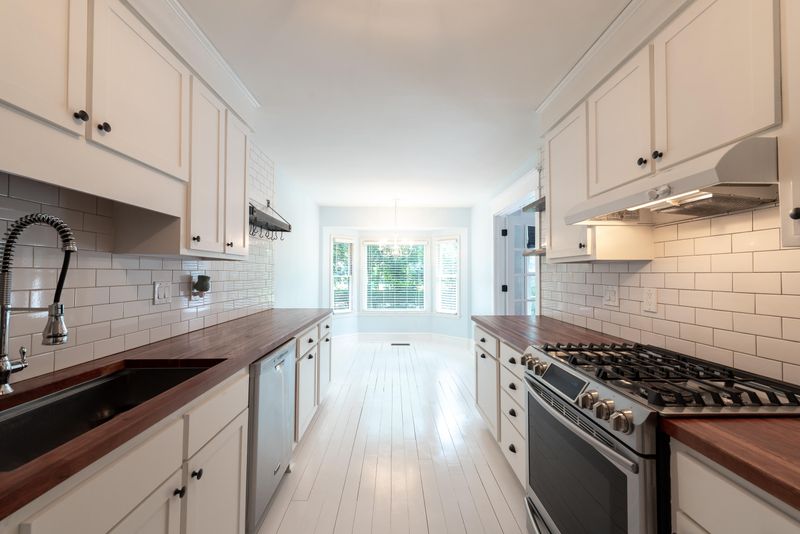 410 Chessington Cir, Summerville, SC 29485