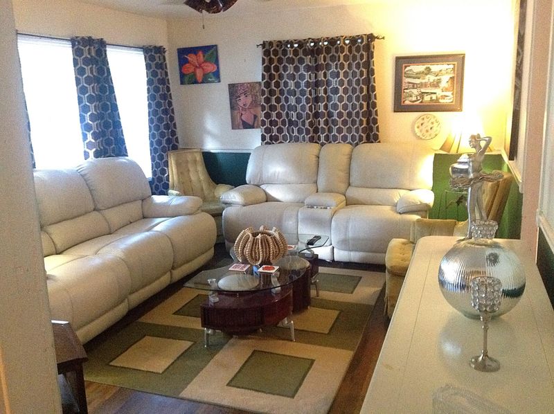 2319 Falcon Rd, North Charleston, SC 29406