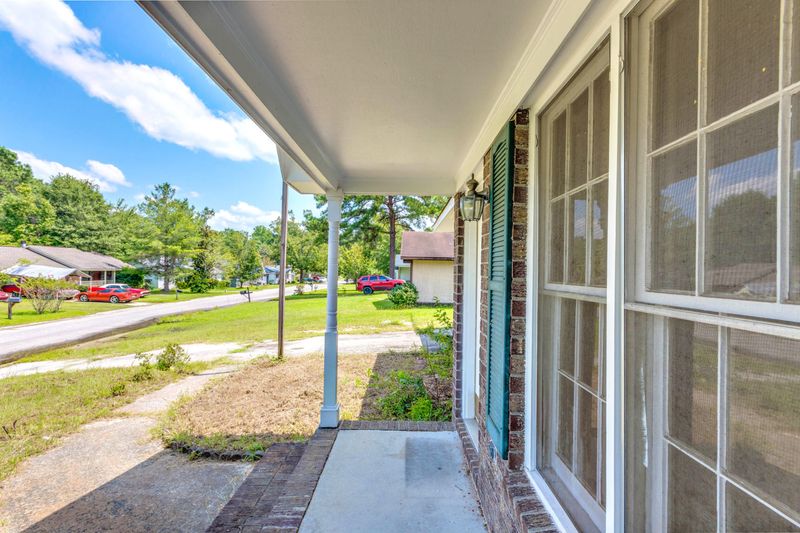 229 Crestwood Dr, Summerville, SC 29483