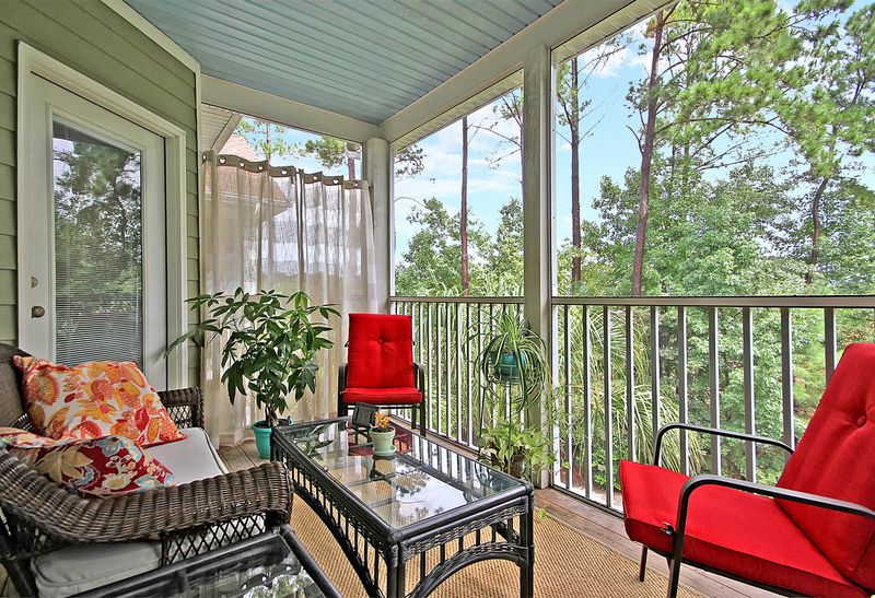 1020 Basildon Rd, Mount Pleasant, SC 29466