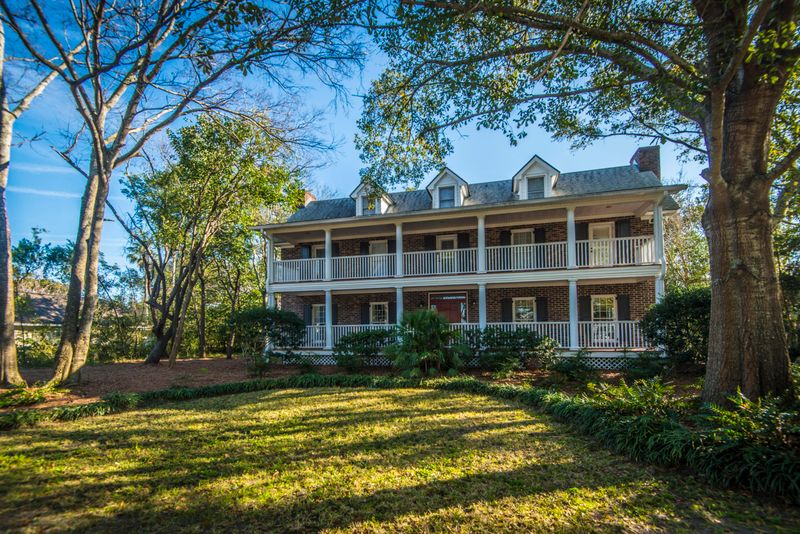 920 White Point Blvd, Charleston, SC 29412