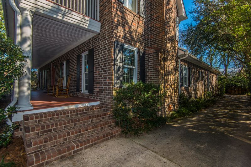 920 White Point Blvd, Charleston, SC 29412