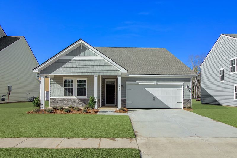 1904 Sweetfern Rd, Hanahan, SC 29410