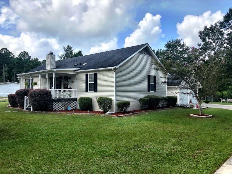 285 Old Grade Rd, Moncks Corner, SC 29461