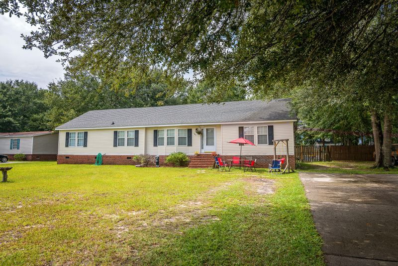 109 Pickerel Dr, Moncks Corner, SC 29461