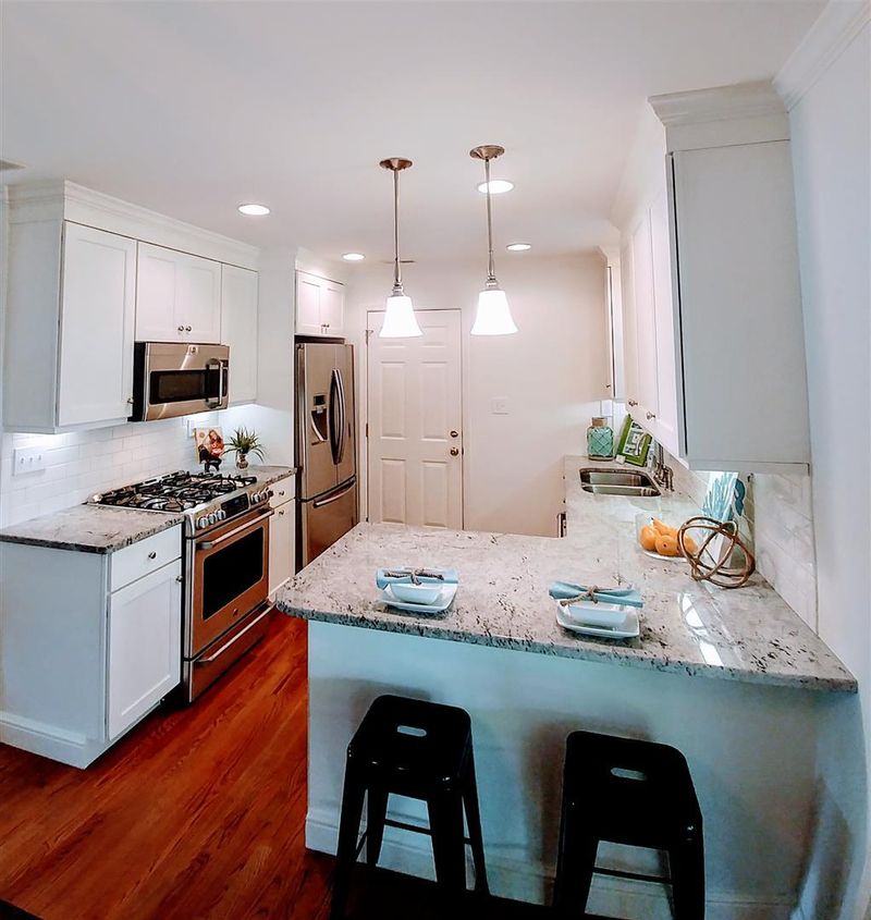 885 Randall Dr, Mount Pleasant, SC 29464