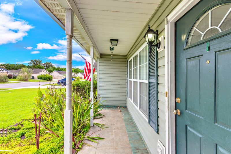 125 Pointer Dr, Goose Creek, SC 29445