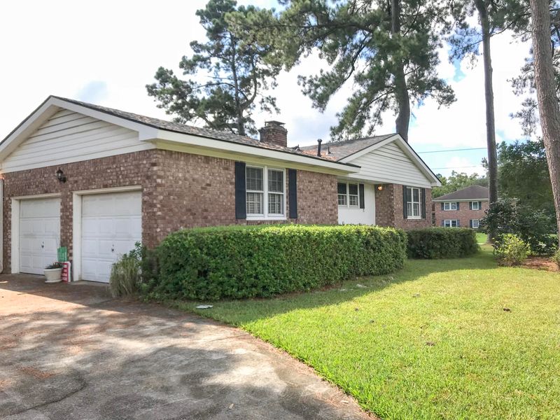 1755 Chelwood Cir, Charleston, SC 29407
