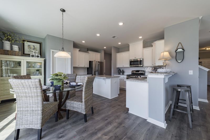 7003 Carolina Rose Rd, Hanahan, SC 29410