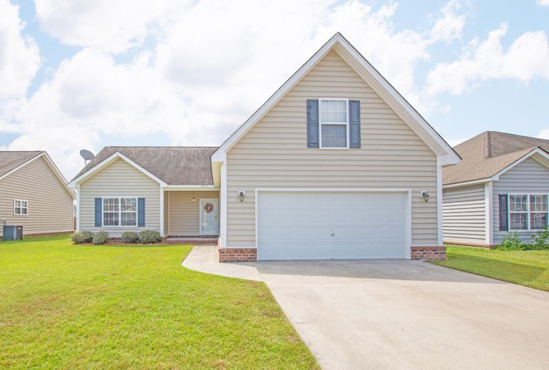 7713 Eagle Lake Rd, North Charleston, SC 29418