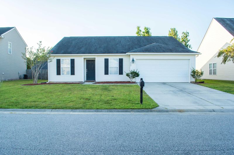 8289 Little Sydneys Way, North Charleston, SC 29406