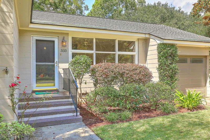 333 Millcreek Dr, Charleston, SC 29407