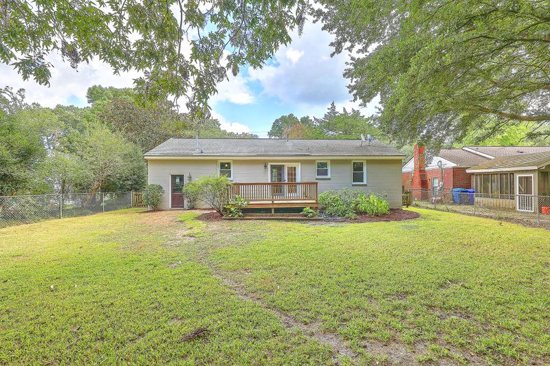 333 Millcreek Dr, Charleston, SC 29407