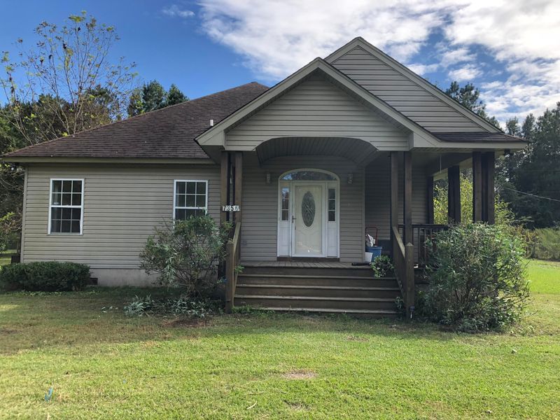 7356 Lorine Dr, Hollywood, SC 29449