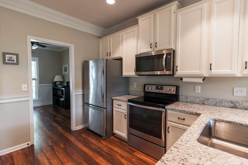 545 Pritchards Point Dr, Mount Pleasant, SC 29464