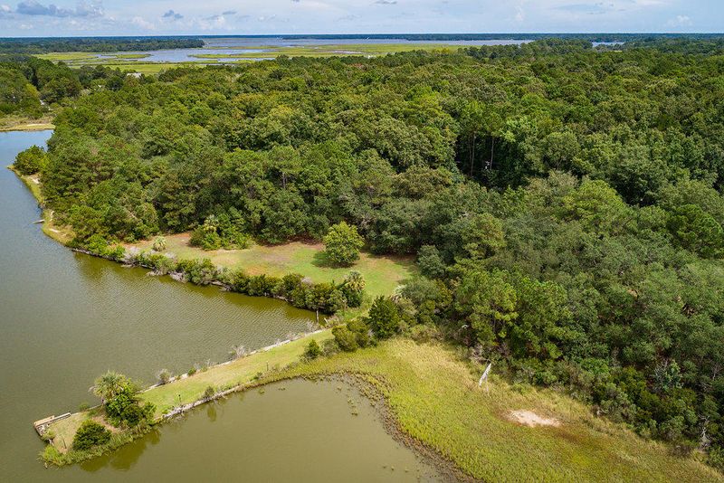 6534 Beagle Club Rd, Meggett, SC 29449
