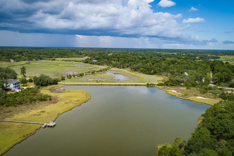 6534 Beagle Club Rd, Meggett, SC 29449