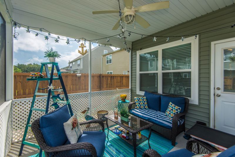 2097 Gammon St, Charleston, SC 29414