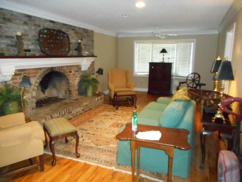 7738 Oak Island Rd, Edisto Island, SC 29438
