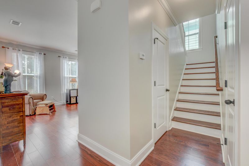 302 Verbena Ave, Summerville, SC 29483
