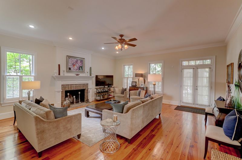 65 Ponsbury Rd, Mount Pleasant, SC 29464