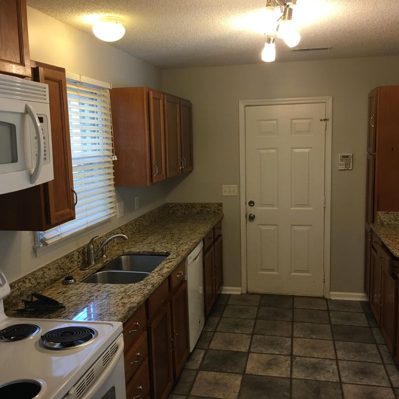 415 Hamlet Rd, Summerville, SC 29485