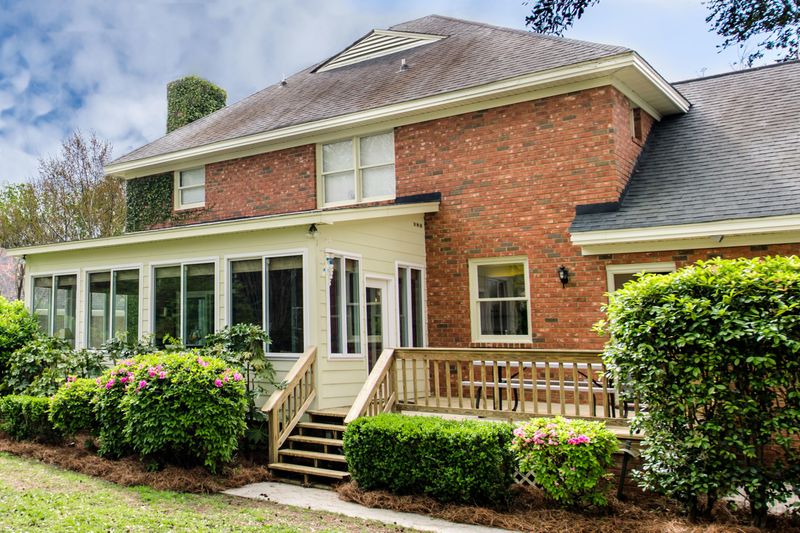 670 Palisades Dr, Mount Pleasant, SC 29464