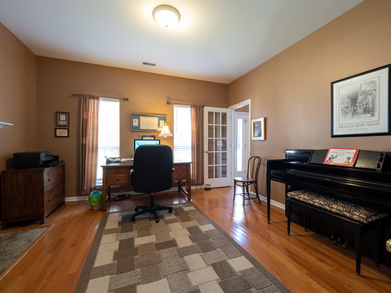 1976 N Smokerise Way, Mount Pleasant, SC 29466
